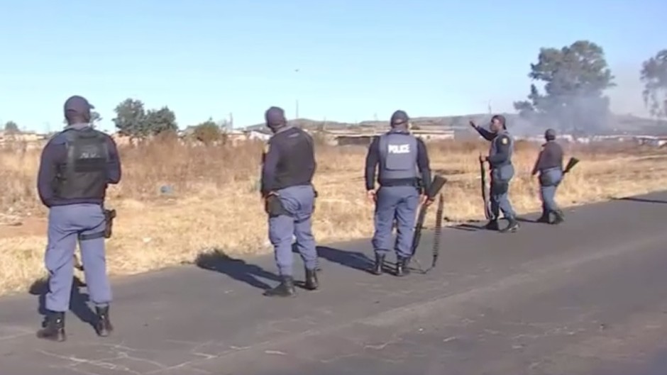 Police fired rubber bullets at Ratanda residents 