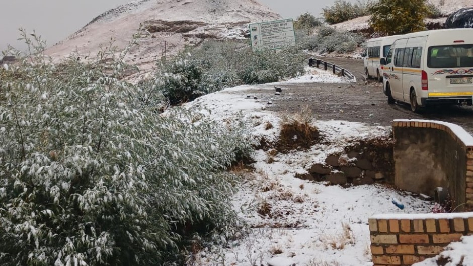  Qacha's Nek Port of Entry temporarily closed amid heavy snowfall. Photo by BMA