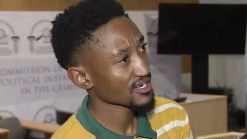 Sowetan journalist covering the Madlanga Commission of Inquiry said he was left feeling intimidated after an altercation between himself and suspended MP Fadiel Adams allay Stuart Scharnick.