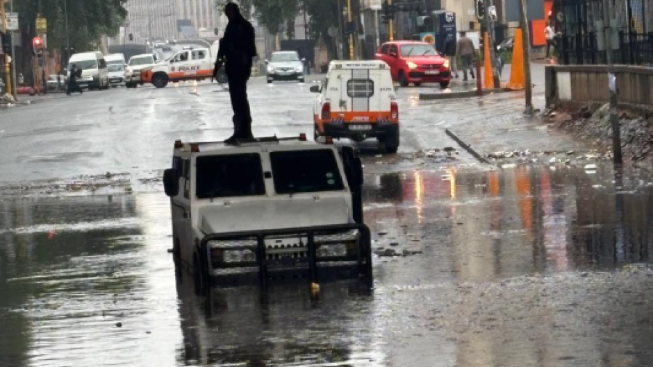  localised flooding has been reported at Siemert Road and Currey Street, Doornfontein.