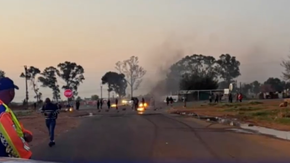 Joburg South residents protest