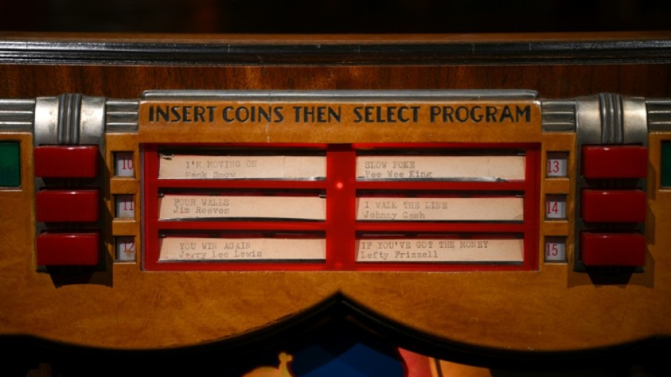 Mercury's illuminated 1941 Wurlitzer jukebox could net as much as 20 thousand pounds ($25,000) 