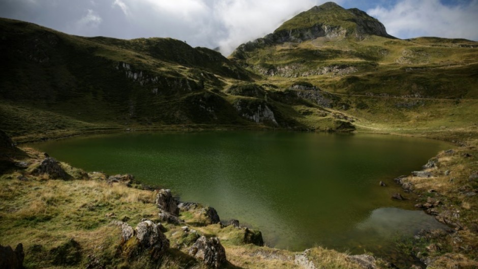 Lake Areau in the French Pyrenees has taken on a strange green hue 