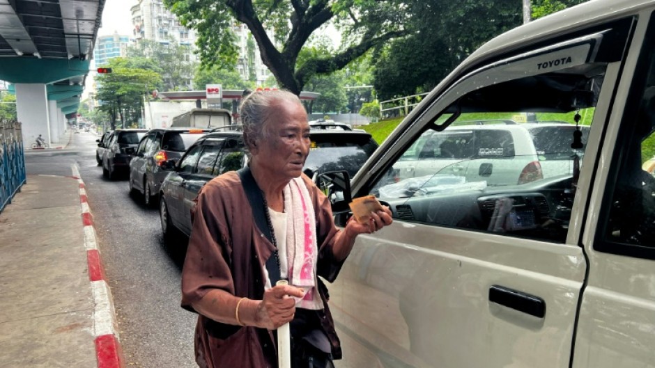 Dar San Ye survives off donations from charitable neighbours