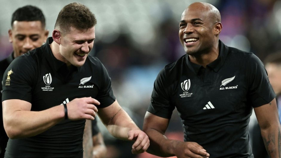 New Zealand flanker Dalton Papali'i (L) says his Blues and All Blacks teammate Mark Tele'a is capable of becoming one of the all-time greats