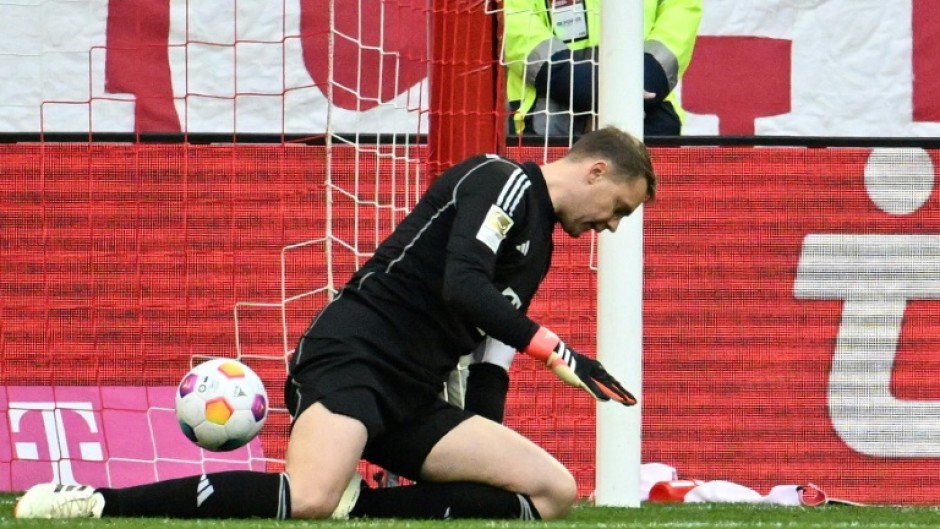 Bayern Munich captain Manuel Neuer is under an injury cloud ahead of Saturday's trip to Bayer Leverkusen.