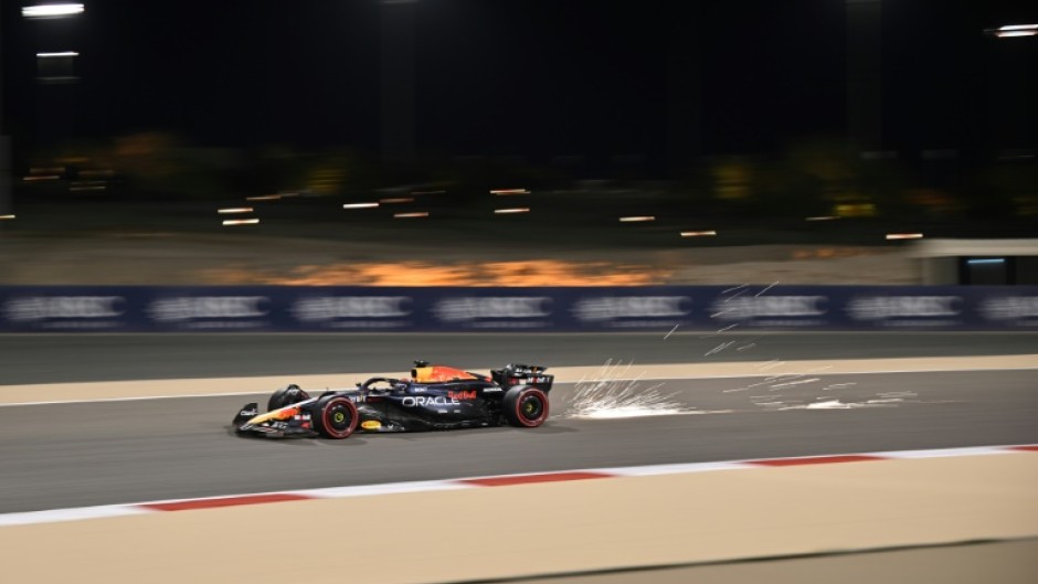 Max Verstappen en route to pole in Bahrain 