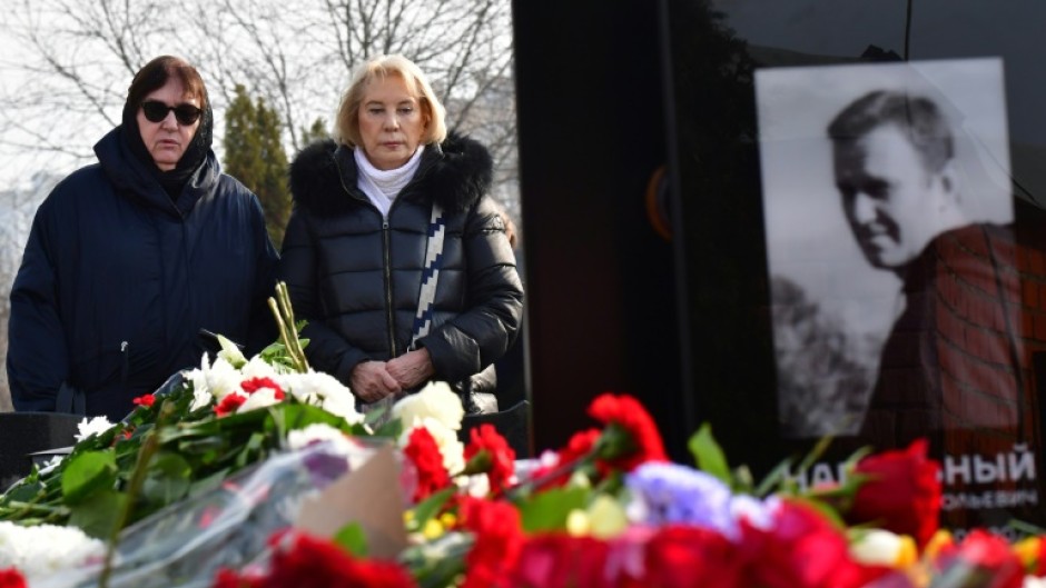 Lyudmila Navalnaya (L) visited her son's grave at the Borisovo cemetery in southern Moscow