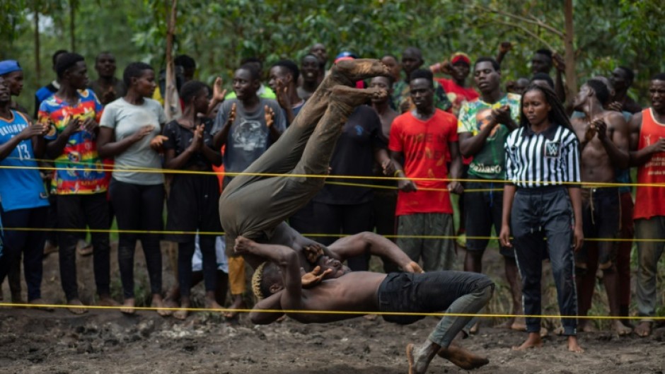 The 'soft ground wrestling'  copies the style of the World Wrestling Entertainment (WWE) in the United States.