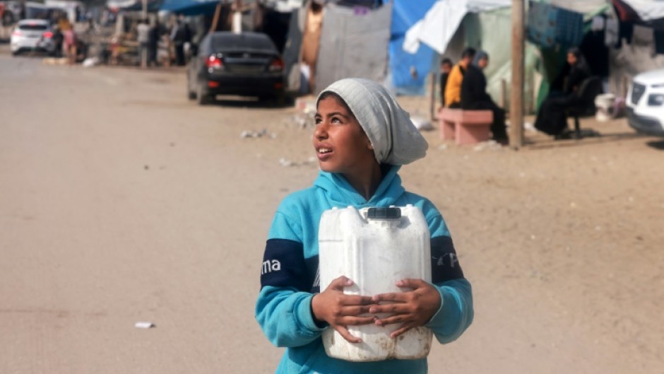 The UN's top court has ordered Israel to allow in aid 