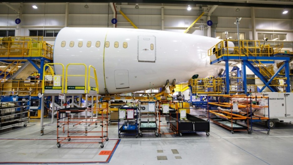 A Senate panel will hear claims by a Boeing engineer that the 787 Dreamliner suffers from assembly defects that threaten safety