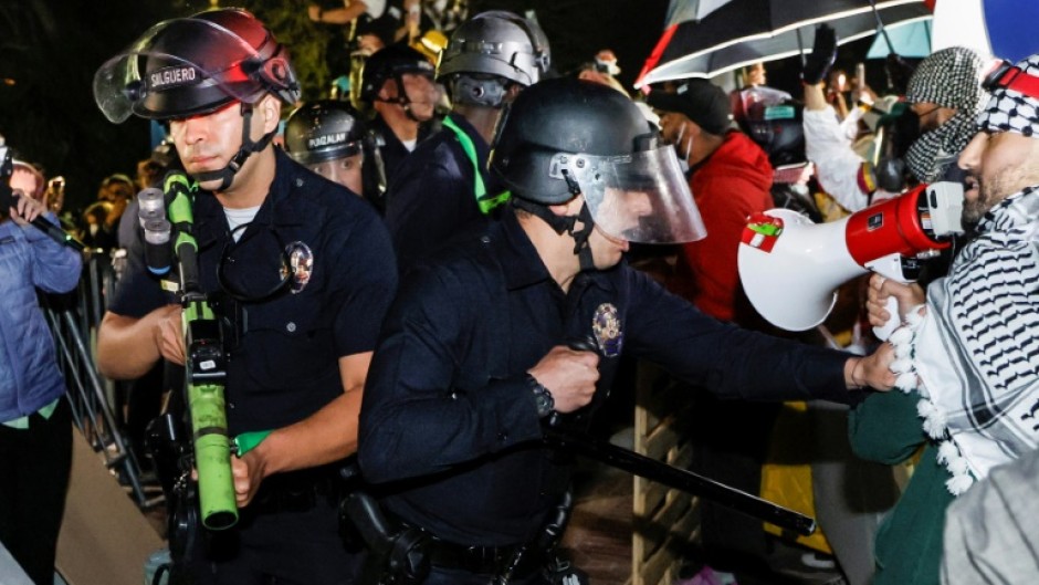 Police face off with pro-Palestinian students  at the University of California, Los Angeles
