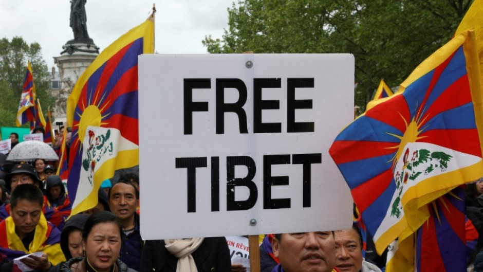 Pro-Tibet demonstrators gathered in Paris