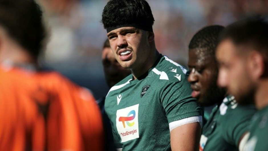 Pau's French lock Hugo Auradou (C) played his first match on Saturday since being accused of rape in Argentina