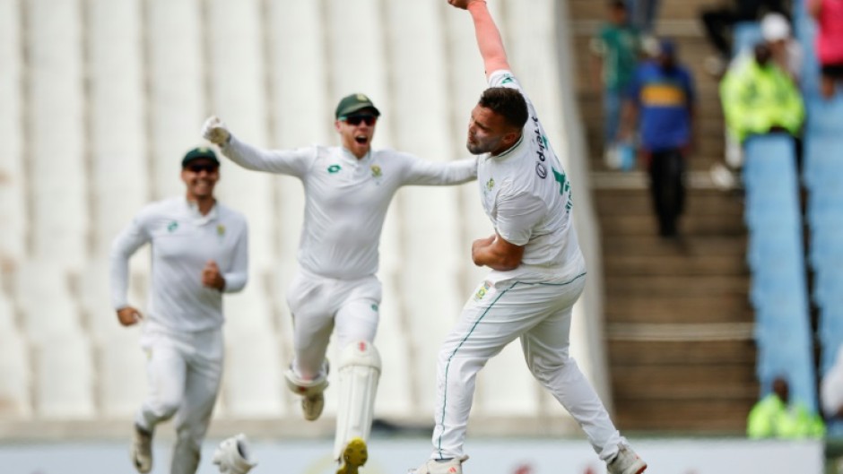 South Africa's Dane Paterson (R) claimed his second career Test five-wicket haul 