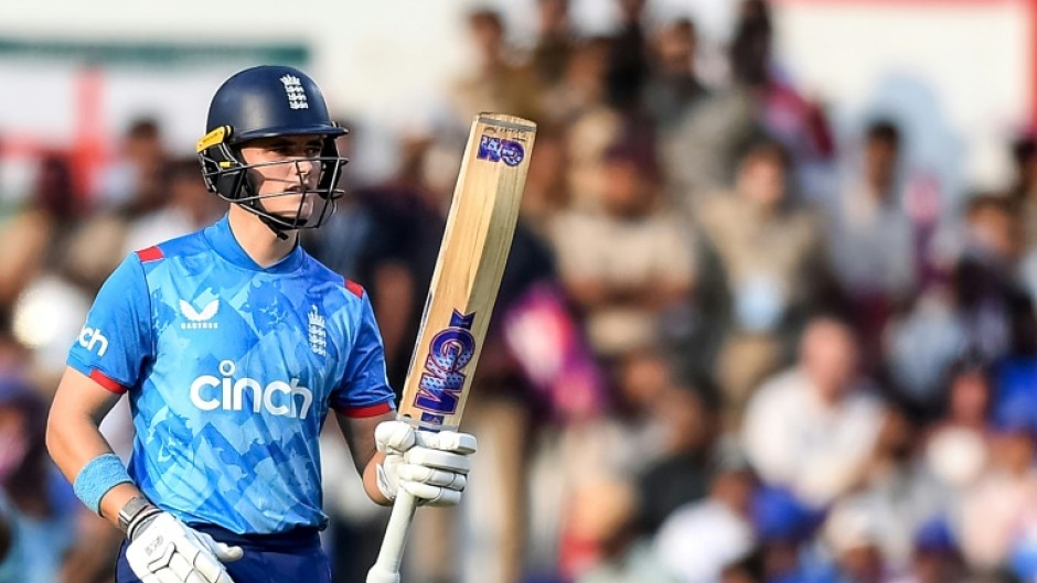 India's Shubman Gill (R) and Axar Patel shared an important partnership against England