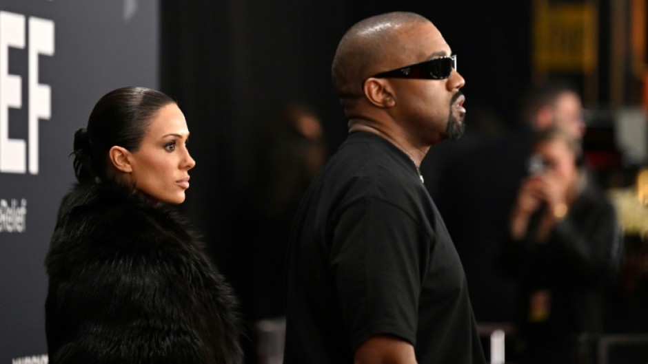 Tabloid reports in the United States suggest Kanye West and wife Bianca Censori are splitting up, days after a viral red carpet stunt that saw her parade naked