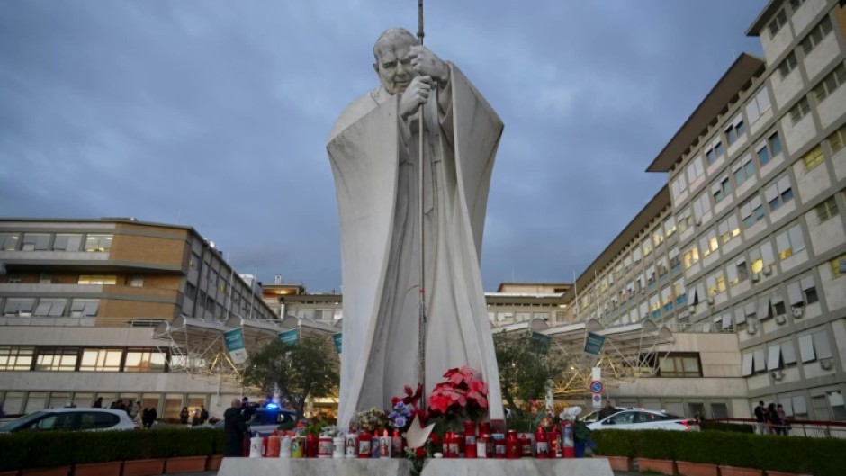 Pope Francis has pneumonia in both lungs, Vatican says