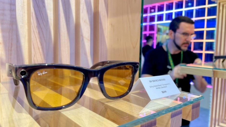Ray-Ban and Meta's connected glasses saw success in 2024