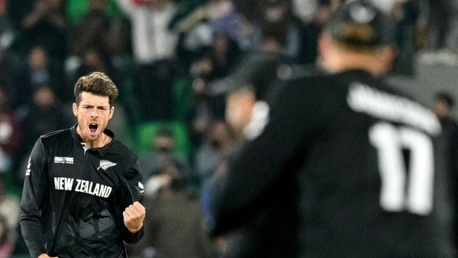 New Zealand's captain Mitchell Santner