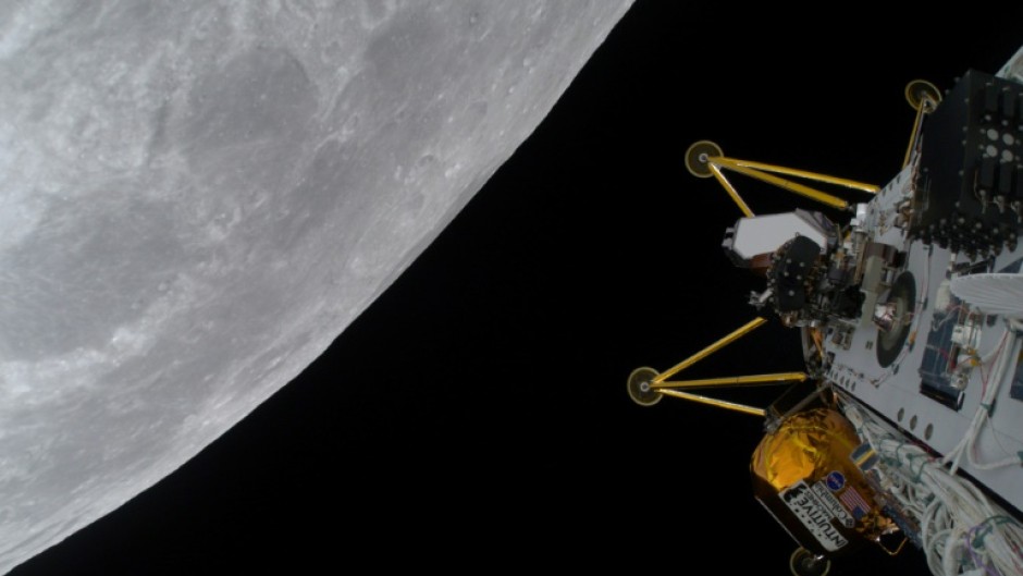 Intuitive Machines' Athena lander in circular orbit around the Moon