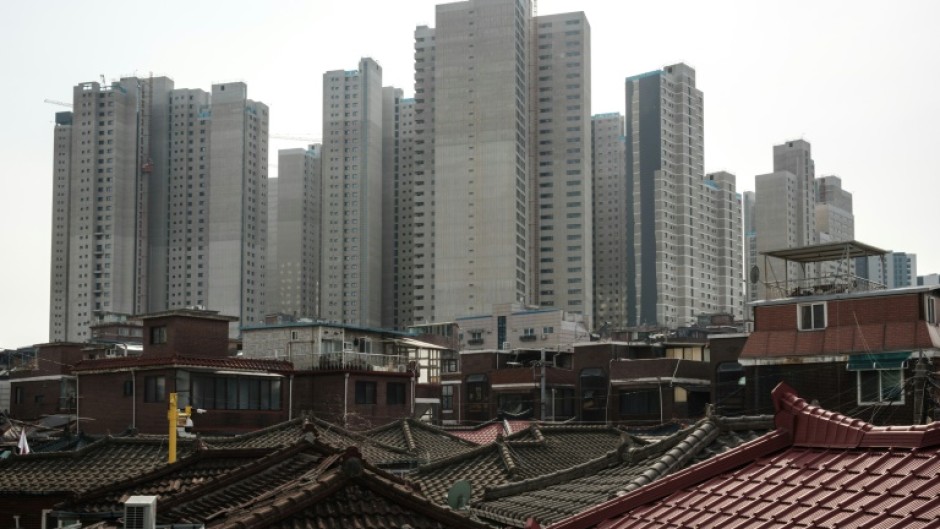 The buildings sector consumes 32% of the world's energy and contributes 34% of CO2 emissions 