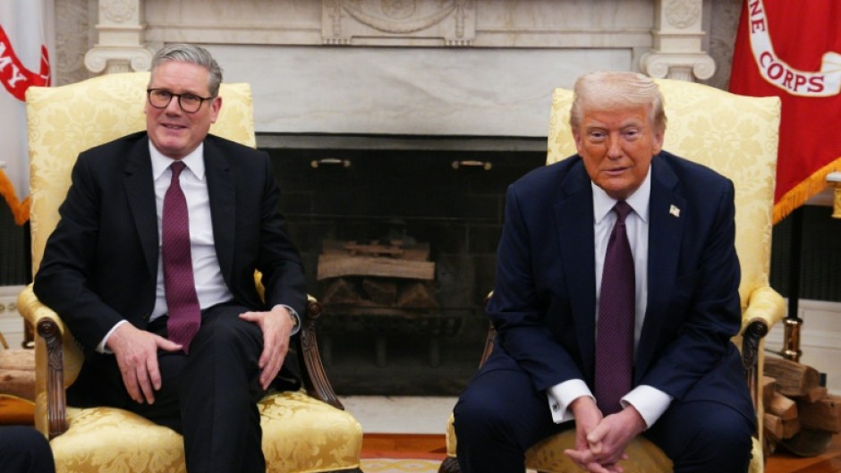 UK Prime Minister Keir Starmer (L) met with US President Donald Trump (R) at the White House in February 2025