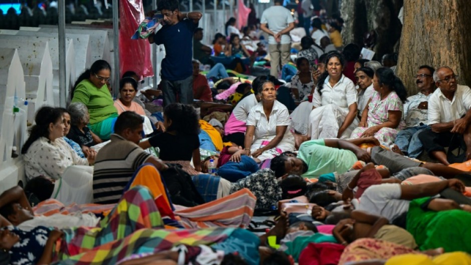Buddhist devotees are flocking to the city of Kandy for a rare glimpse of a Buddhist relic on displace for the first time in 16 years
