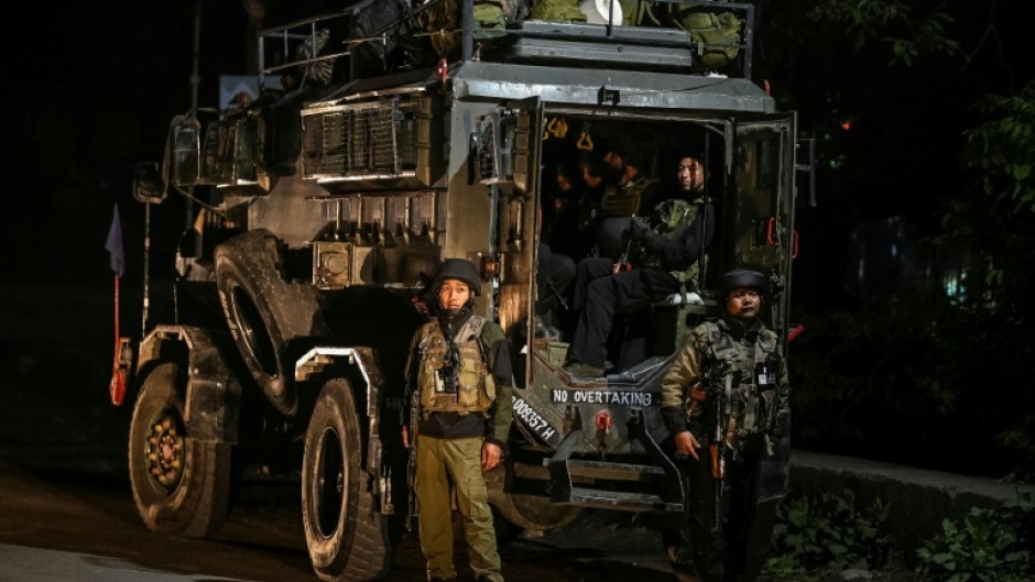 Indian army personnel near Pahalgam, south of Srinagar, after the attack