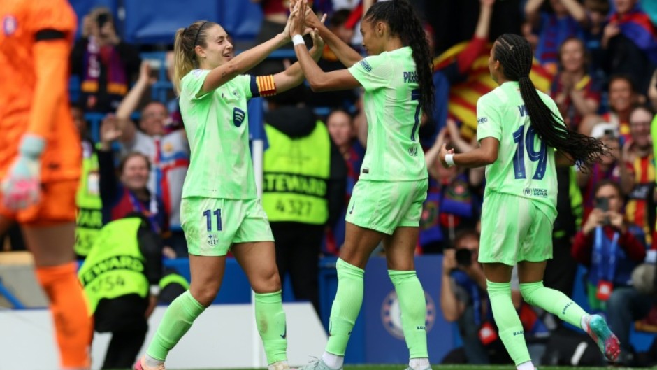 Barcelona beat Chelsea to reach the women's Champions League final