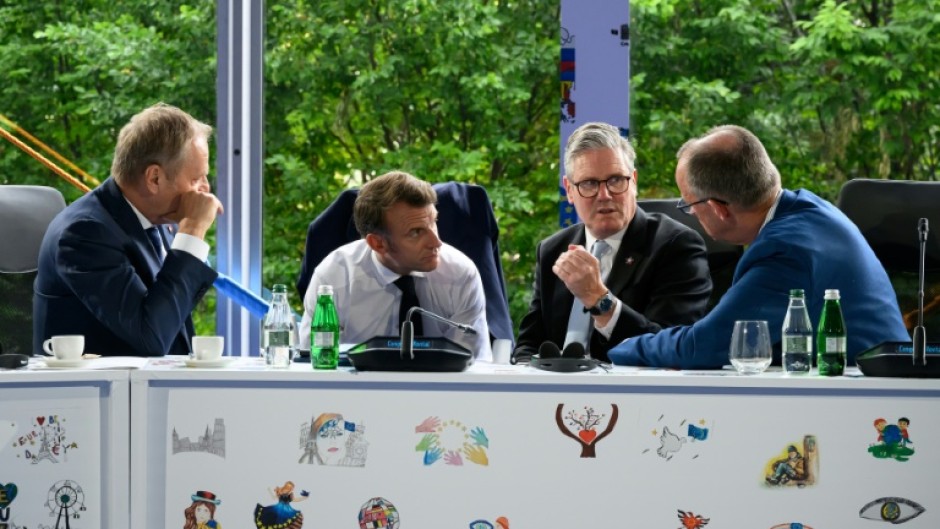 Tusk, Macron, Starmer and Merz huddled for talks in Tirana