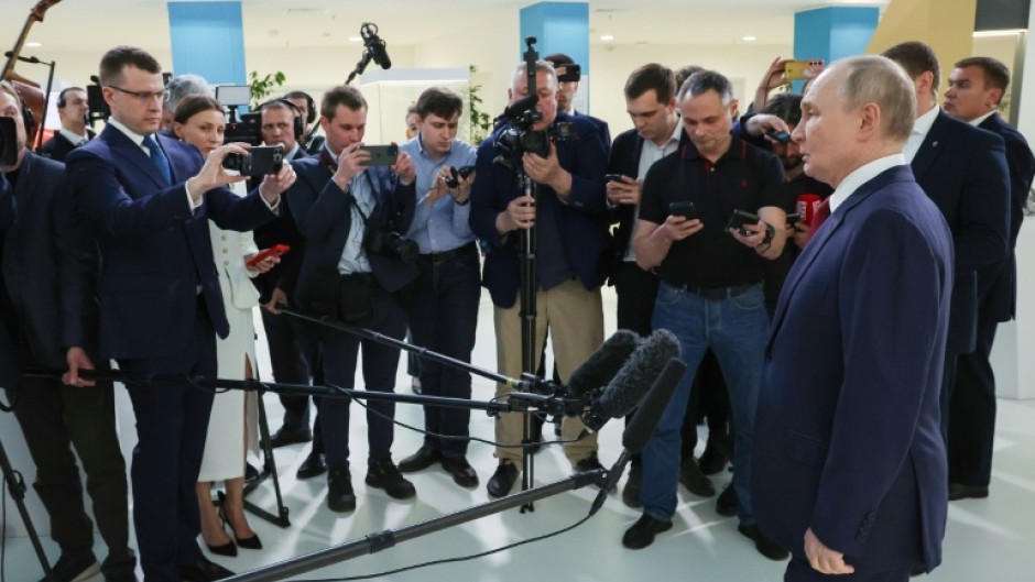 Russian President Vladimir Putin has rejected calls for an immediate ceasefire in Ukraine