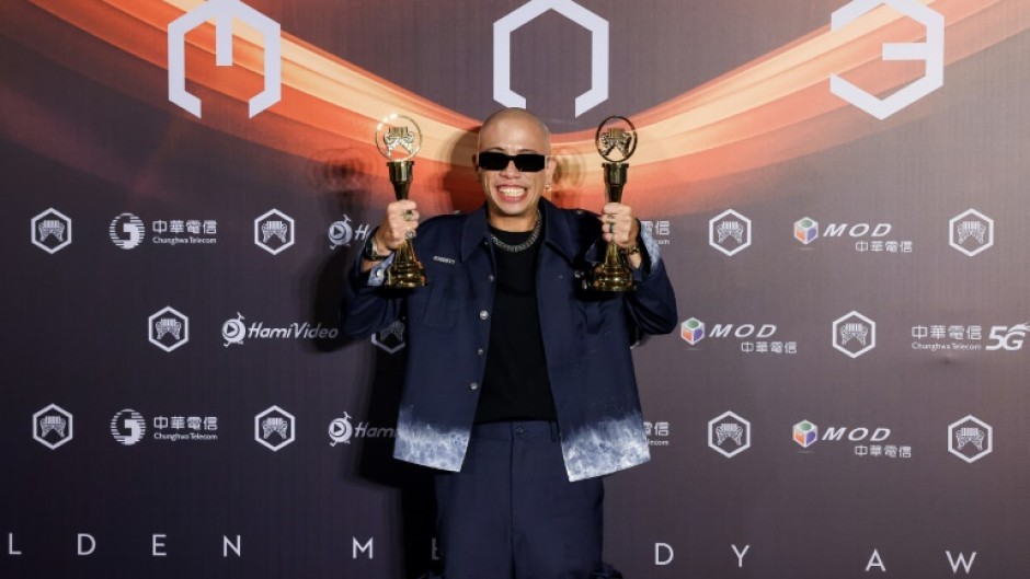 Taiwanese singer "Trout Fresh" aka Lu Shih-hsuan won the Best Male Singer (Mandarin) and the Best Mandarin Album at the awards in Taipei