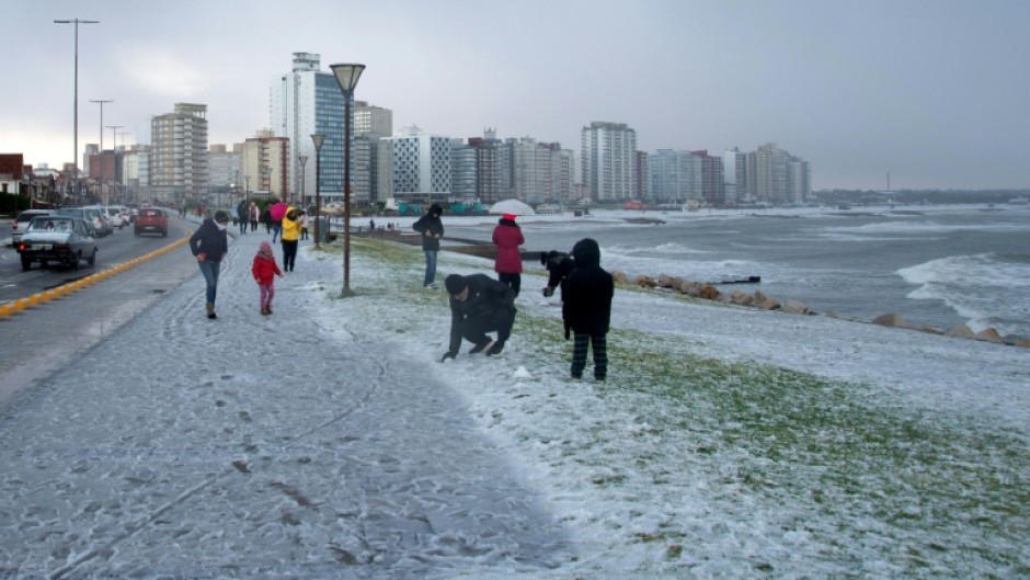 The three South American countries have all recorded sharply below-zero temperatures as the polar air originated from Antarctica and swept across the region