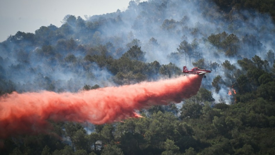 More than a 1,000 firefighters battled the flames overnight