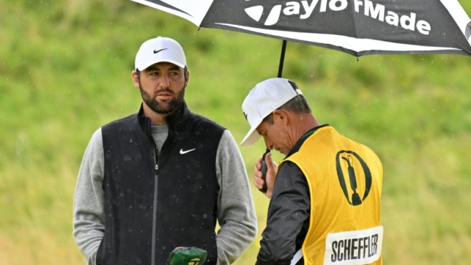 Scottie Scheffler got wet on his way to a three-under-par 68