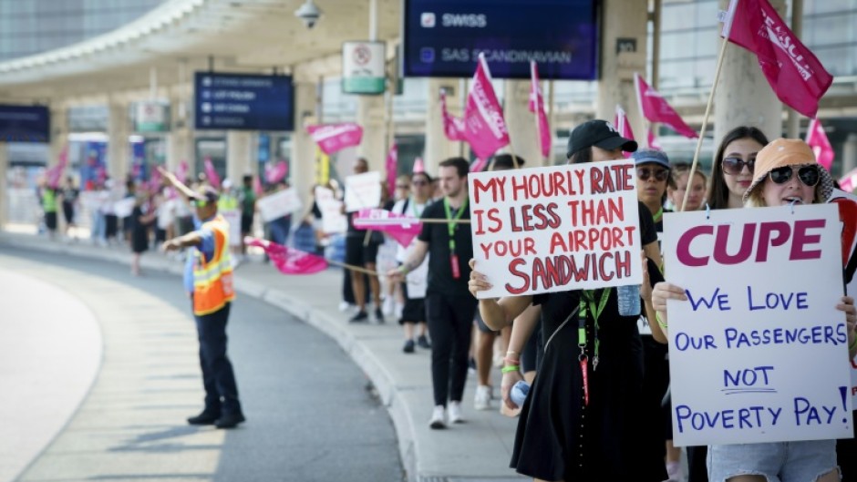 Air Canada flight attendants walked offer the job over a pay dispute