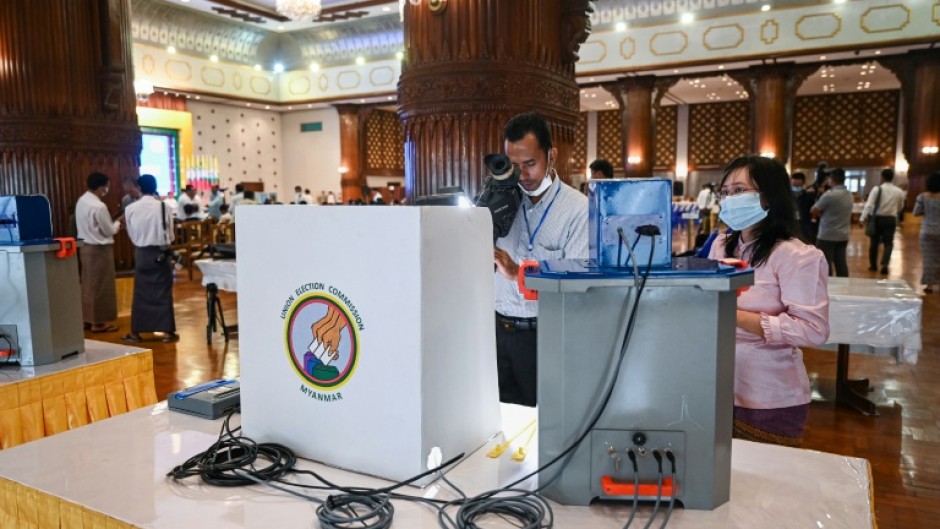 Analysts say the election will likely see junta chief Min Aung Hlaing maintain his power over any new government