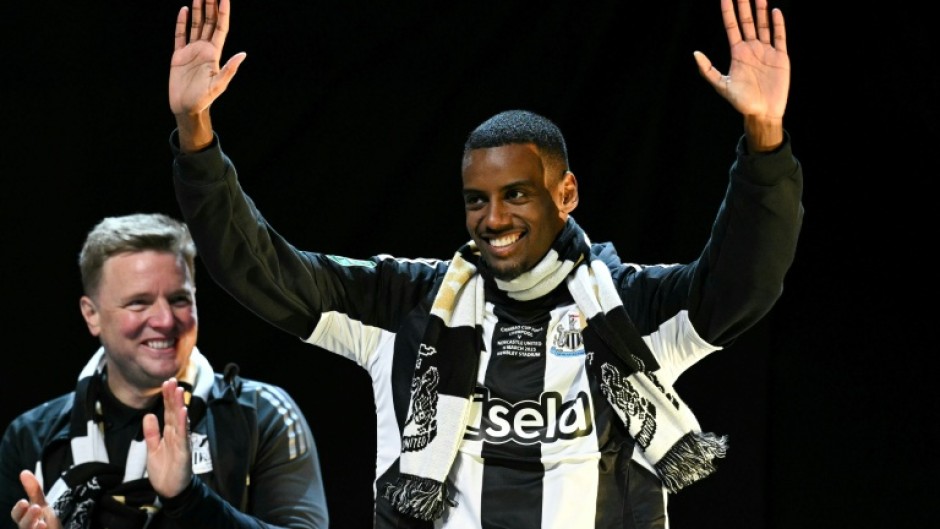 Alexander Isak wants to leave Eddie Howe's Newcastle