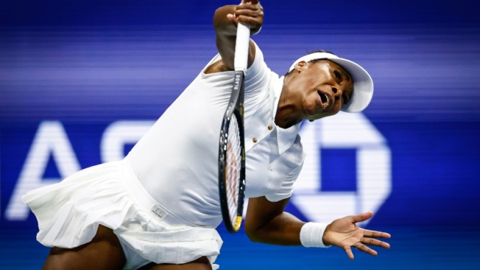 Venus Williams suffered a first round defeat in her return to the US Open, losing in three sets to 11th seed Karolina Muchova