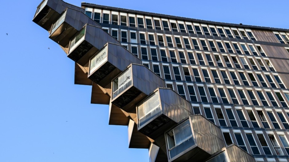 One expert said the hotel's top-heavy design, achieved using imported steel, was an 'engineering feat'