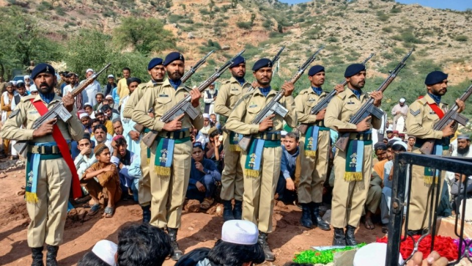 Pakistan troops at a fduneral for a colleague in border clashes with Afghanistan in Khyber Pakhtunkhwa province
