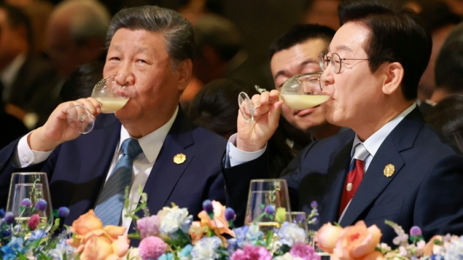 Chinese leader Xi Jinping and South Korean President Lee Jae Myung were also spotted drinking makgeolli, a traditional Korean rice brew