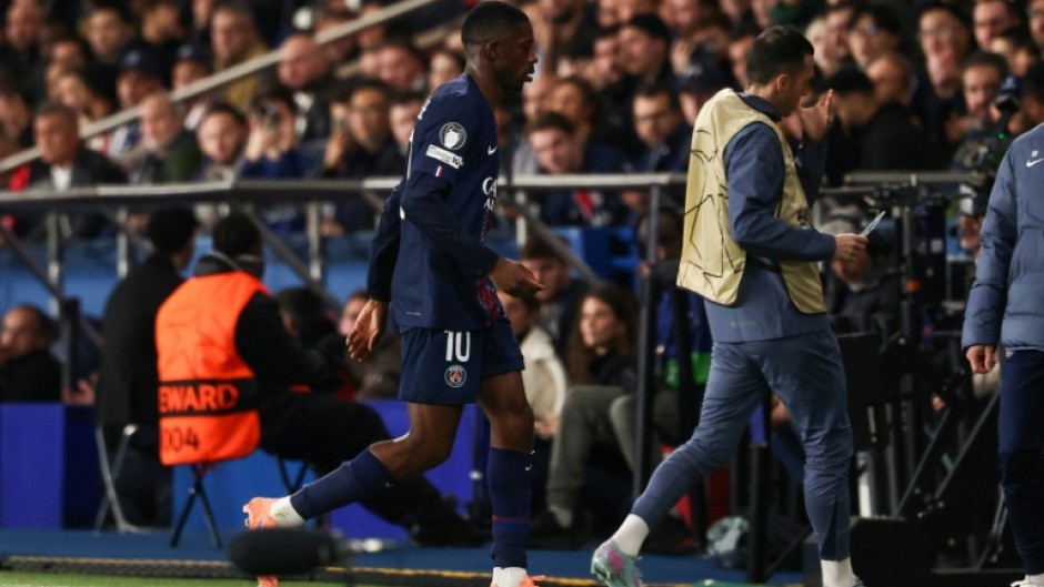 Ousmane Dembele (C) went off injured after just 25 minutes of PSG's 2-1 loss to Bayern