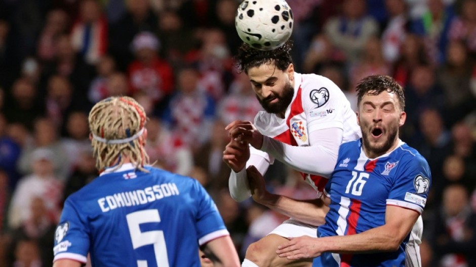 Croatia's Manchester City defender Josko Gvardiol (C) lashed in an equaliser after some hesitant Faroes defending