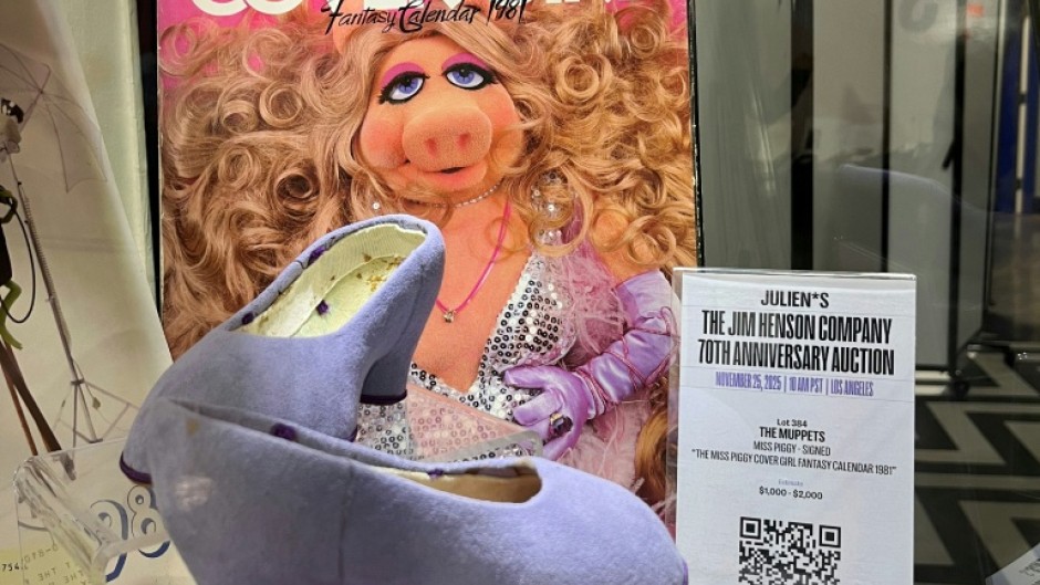 Something for moi? Miss Piggy's shoes go under the hammer eNCA