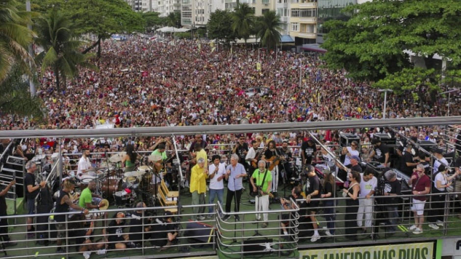 Brazilian singers (L to R) Caetano Veloso, Djavan, Chico Buarque, Gilberto Gil perform on stage during a musical protest against Congress in September