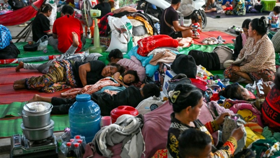 The reignited conflict has displaced around 800,000 people on both sides of the border