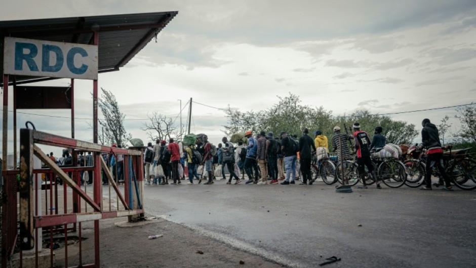 The offensive on Uvira displaced 200,000 people, according to NGOs and the UN