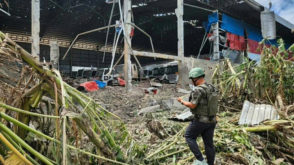 Thai fighter jets dropped three bombs in an area of Poipet city on Thursday morning, the Cambodian interior ministry said